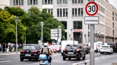 Maximálnu rýchlosť znížili na 30 km/h. Európska metropola zaviedla nové pravidlá