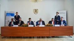 Hlavné mestá V4 spojí vysokorýchlostná železnica, deklaráciu už podpísali ministri