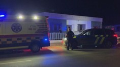 Uzavretá ulica a v pohotovosti záchranné zložky. Inokedy pokojná obec pri Partizánskom zažila drámu