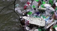 Dobrovoľníci čistili Hornád. V srdci národného parku vyzbierali desiatky vriec odpadu