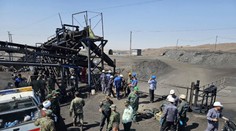 Pri výbuchu v uhoľnej bani v Iráne zahynuli desiatky ľudí
