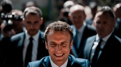 Francúzsko plne podporuje voľbu Fínska vstúpiť do NATO, vyhlásil Emmanuel Macron