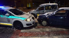 "Vodič roka" je z Popradu: Na mol opitý, bez vodičáku, nabúral do policajného auta