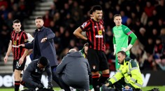 VIDEO: Chvíle hrôzy v Premier League. Kapitán Lutonu skolaboval, dostal zástavu srdca