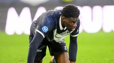 Šesťnásobného majstra Francúzska získali za jedno euro. Slávny klub rieši existenčné problémy