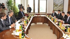 Nazrite, aký majetok majú strany vďaka vašim daniam