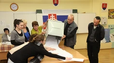 Sedem strán by sa dostalo do parlamentu. Koho by ste volili vy? (anketa)