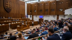 Odborník o predvolebných kampaniach: Jedna z komunikácií je naozaj amatérska