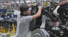 Žijú skromne a milujú slovenskú prírodu. V nitrianskej automobilke si pochvaľujú pracovníkov z Indie