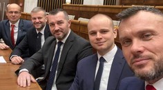 Poslanec Republiky sa chváli členstvom v protifašistickom zväze, tam o ničom nevedia