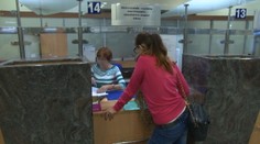 Idete na letnú brigádu či za prácou do zahraničia? Byrokracia nepustí