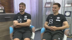 VIDEO: Na tréningoch vytvára uvoľnenú atmosféru. Pre dvojicu mladíkov je spolupráca s Weissom ml. špecifická