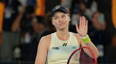 Vyrovnané finále na Australian Open rozlúskol tretí set. Rybakinová s premiérovým triumfom