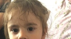 Zlodej ukradol auto aj s batoľaťom. Keď ho neskôr našli, dieťa tam nebolo