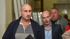 V prípade mafiánskej vraždy Miroslava Sýkoru na súde čakajú svedkov. Ferus má vraj dôkazy o nevine