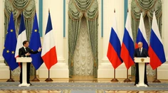 Macron telefonoval s Putinom takmer dve hodiny. Ich dohoda vzbudzuje nádej pre Európu