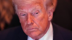 Pápež je podľa Trumpa priveľmi liberálny. Neodvádza veľmi dobrú prácu, dodal prezident USA