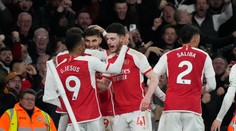Premier League: Arsenal sa dostal na čelo tabuľky. Manchester United uspel po dvoch premenených penaltách