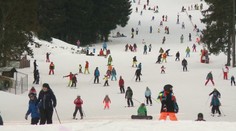 Tlačenica v Tatrách: Pozrite si, aké sú preplnené svahy, cesty i parkoviská