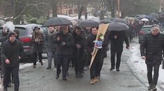 Stovky smútiacich, poľovnícka salva a meč: Posledná rozlúčka s „kráľom Zemplína“ Mikulášom Varehom