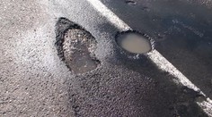 Cestárov rozhýbala až vtipná kresba. Výtlky okamžite opravili