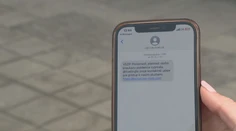Pozor, na čo klikáte. Podvodné SMS správy opäť útočia, tentoraz využívajú názvy zdravotných poisťovní