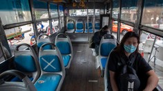 Vedci spochybňujú karanténne opatrenia. Štúdia ukázala, že až 78 % nakazených nemá príznaky