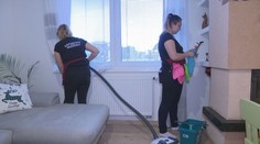 Pred Vianocami majú upratovacie služby žatvu. Čo si nechávajú Slováci čistiť najčastejšie?