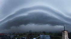 Prvá vlna zimy je tu. Bude snežiť a teploty pôjdu prudko dolu (MAPA)