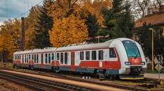 Lístky na vlak zrejme zdražejú, povedal minister dopravy Doležal