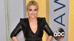 Móda z hudobných cien: Sestra Britney Spears hviezdou červeného koberca
