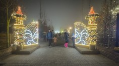Vianoce sa presunuli aj do zábavných parkov. Jeden obrovský je neďaleko našich hraníc s Poľskom