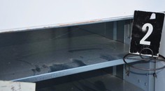 Mnohým skazili Vianoce. Zlodeji v Bratislave vybielili doručovací box s darčekmi