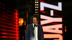 Do Rokenrolovej siene slávy uviedli rapera Jay-Z, Tinu Turner či Foo Fighters