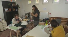 Ľudia so zdravotným postihnutím šijú rôzne produkty. Chránia životné prostredie a začleňujú sa do spoločnosti