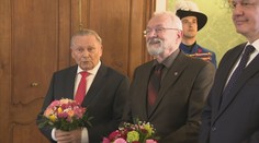 Exprezidenti sa stretli na obede u Z. Čaputovej. Chvíľu sa podpichovali pre komunistickú minulosť