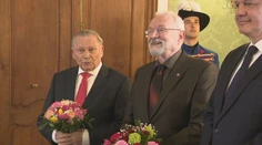 Exprezidenti sa stretli na obede u Z. Čaputovej. Chvíľu sa podpichovali pre komunistickú minulosť