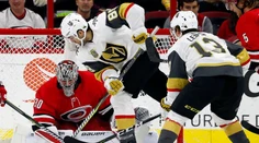 VIDEO: Nováčik Vegas je na čele NHL, Fleury prekonal Vernona