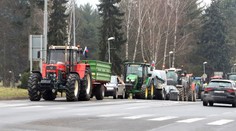 FOTO a VIDEO: Skupina farmárov vyšla do ulíc, ďalší sa chystajú protestovať vo štvrtok