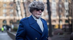 Na slobode dlho nezostal. Pedofilný bývalý spevák Gary Glitter sa musel vrátiť do väzenia