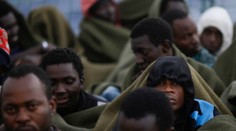 Pri pobreží Líbye záchranili za jeden deň vyše 6-tisíc migrantov