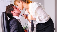 Láska na pracovisku. Je to dobré alebo zlé?