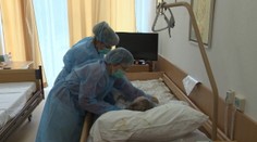 VšZP navrhuje nepreplácať dôchodcom plienky a matrace. Domovy seniorov sa búria