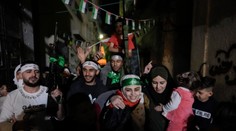 Izrael prepustil 30 palestínskych väzňov. Stalo sa tak v rámci dohody o prímerí s Hamasom