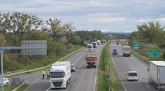 Kolóny a kontroly. Pozreli sme sa ako vyzerali cesty v okolí slovensko-českých hraníc