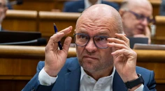 Toto trápenie musíme ukončiť, vyhlásil Sulík. SaS podáva návrh na vyslovenie nedôvery vláde