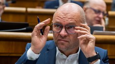 Toto trápenie musíme ukončiť, vyhlásil Sulík. SaS podáva návrh na vyslovenie nedôvery vláde
