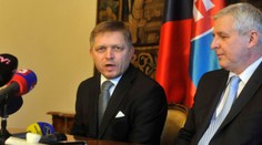 V Prahe sa premiéra Fica pýtali na víťazstvo Mariana Kotlebu
