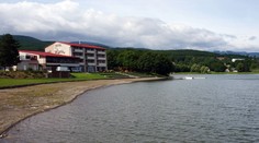 Prokurátor zbavil starostu Vinného obvinenia z usmrtenia mladíka na Šírave