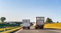 Pasca medzi kamiónmi: Ako prežiť najnebezpečnejšie momenty na diaľnici